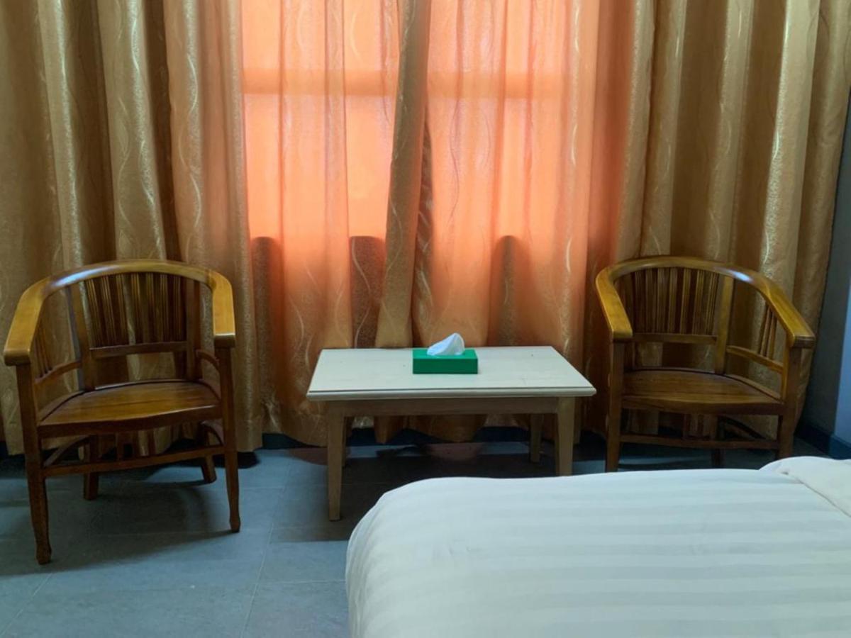 Super Oyo Capital O 90146 Alh Continental Resort Karak Luaran gambar