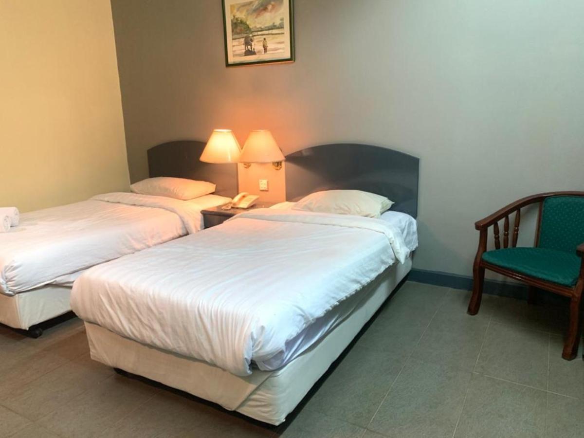 Super Oyo Capital O 90146 Alh Continental Resort Karak Luaran gambar